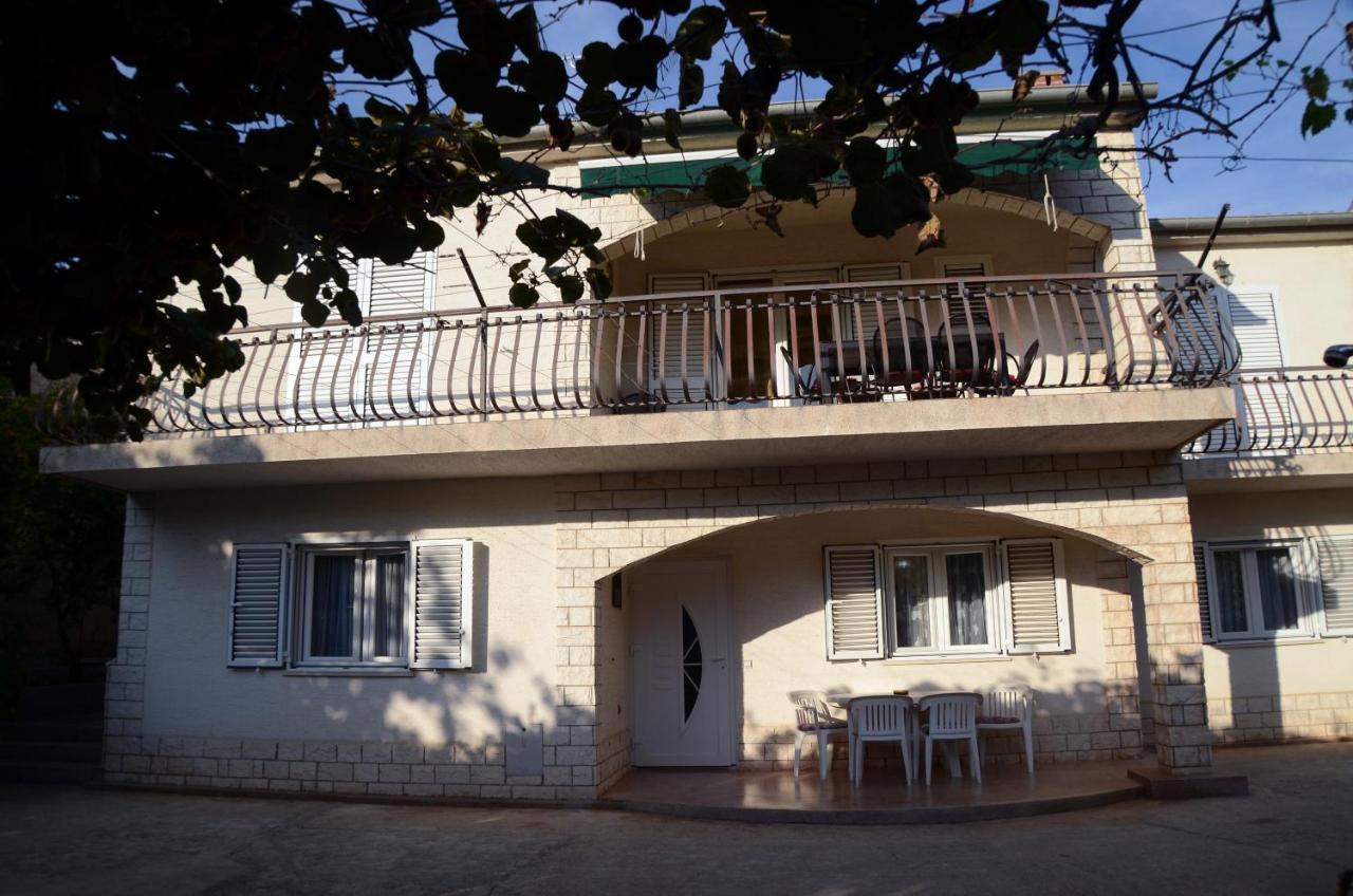 Dvosoban Apartman U Centru Grada Biograd Na Moru Exterior photo