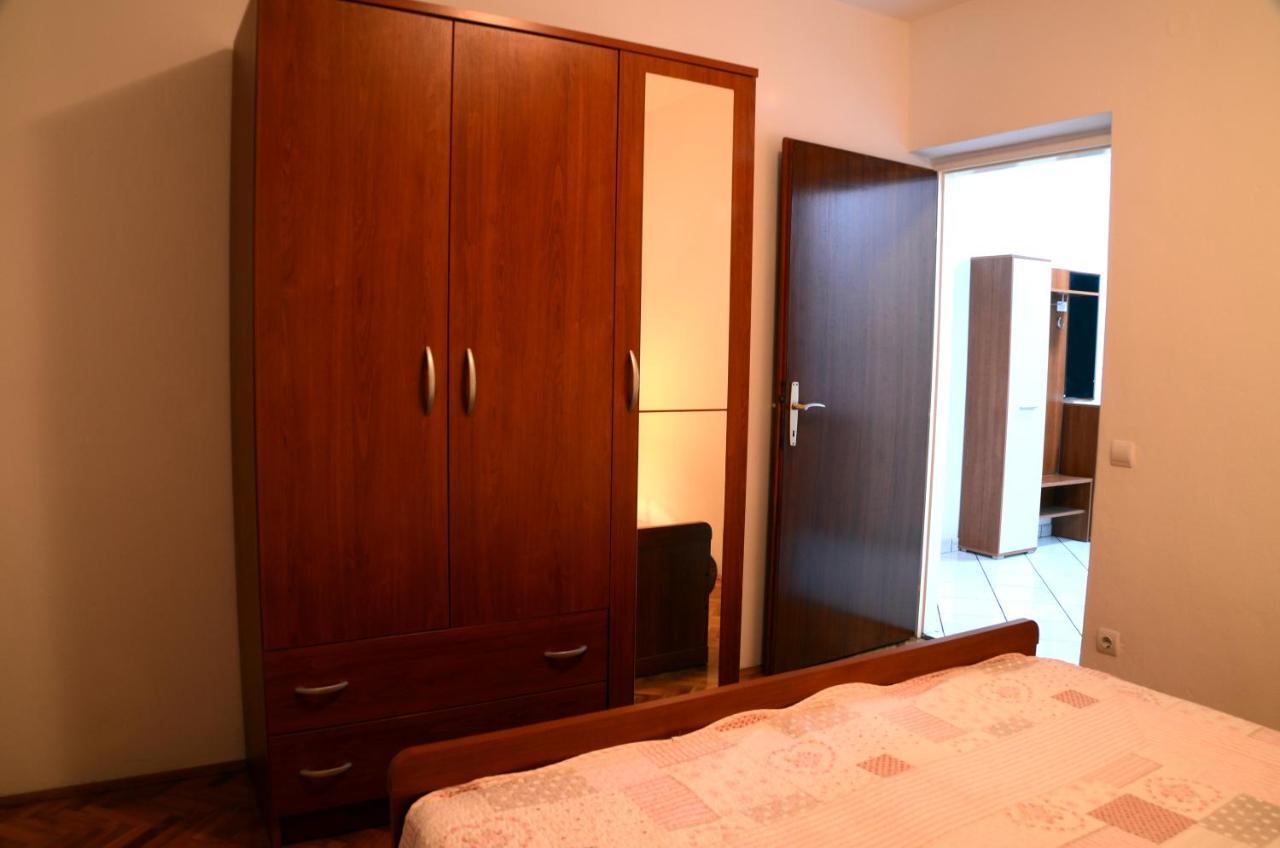 Dvosoban Apartman U Centru Grada Biograd Na Moru Exterior photo