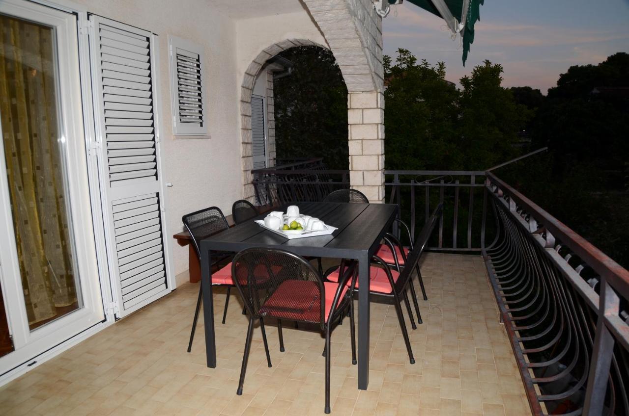 Dvosoban Apartman U Centru Grada Biograd Na Moru Exterior photo